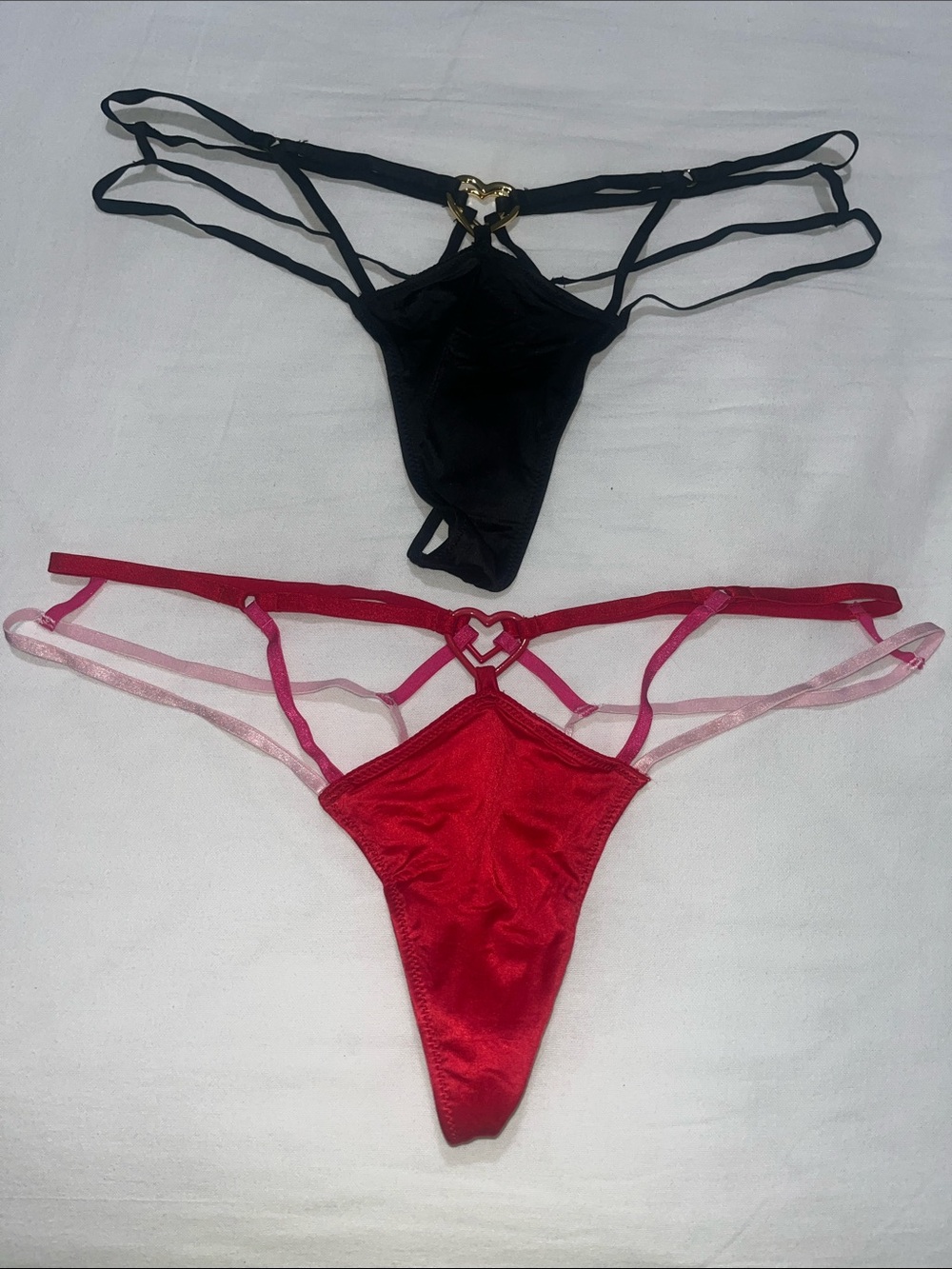 Victoria's Secret Very Sexy Strappy Heart Detail Thong Panty Set - Black & Red